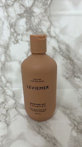 나노힐 르비에메르 소이 샴푸 300ml 구매평 — 5점을 준 리뷰어가 2024년 7월 올린 사용 사진