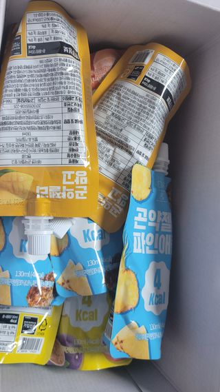 참앤들황토농원 10가지 맛, 입맛대로 스페셜하게~ 가볍게 한 포 땡! 곤약젤리 스페셜 패키지 130ml x 30포 — 5점을 준 리뷰어가 2022년 12월 올린 사용 사진
