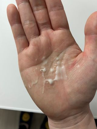 더사가오브수 [사가수] 효혜윤 보태니컬 에너지 에센스인로션 20ml /아이포올 스틱 3g — 5점을 준 리뷰어가 2023년 2월 올린 사용 사진