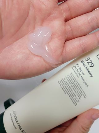 라로지크 X3 리페어 퍼퓸 헤어팩 150mℓ — 5점을 준 리뷰어가 2022년 1월 올린 사용 사진