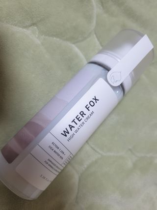 가치 WATERFOX(워터폭스)-엑토인 시카-비옴 하이 워터 크림 (100ml) — 5점을 준 리뷰어가 2023년 3월 올린 사용 사진