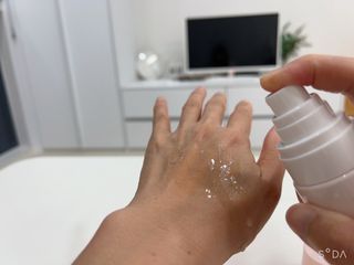 프리마인 바르기만 하면 철벽 스킨케어+24시간 마스크팩 효과. 셀라브 리제너레이팅 시스템 부스터+크림 세트 — 4.5점을 준 리뷰어가 2023년 7월 올린 사용 사진