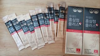 서울약사신협_투데이홍삼정플러스스틱_10g x 60포 — 5점을 준 리뷰어가 2021년 6월 올린 사용 사진