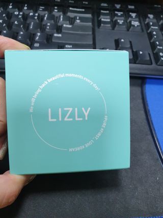 리즐리 씨슬릭 톤업 쿨링 쿠션 15g — 5점을 준 리뷰어가 2021년 9월 올린 사용 사진