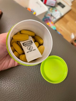 Swisse 스위스 고함량 밀크씨슬 35,000mg 60정 — 5점을 준 리뷰어가 2021년 11월 올린 사용 사진