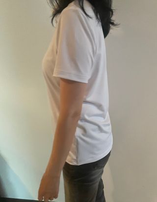 다운블로우 스포츠 국내제작 남자 기능성 골프웨어 카라 반팔 티셔츠 DB 6503 — 5점을 준 리뷰어가 2025년 4월 올린 사용 사진