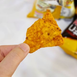 롯데제과 도리토스 양념치킨맛 — 5점을 준 리뷰어가 2021년 4월 올린 사용 사진