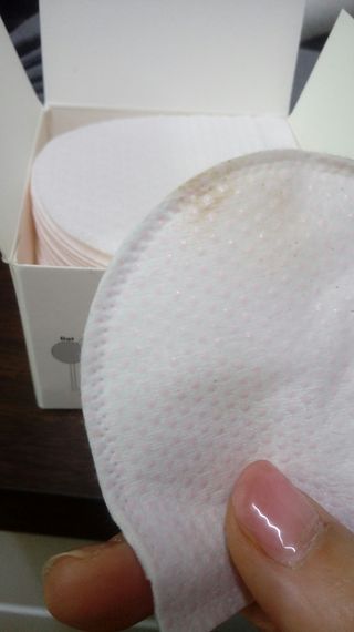 [자유펫] 고양이 턱드름 여드름 예방 및 제거 세트, 블랙씨드케어박스 — 3점을 준 리뷰어가 2021년 10월 올린 사용 사진
