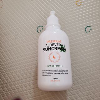 [닥터문] 프리미엄 알로에베라 선크림 500ml — 5점을 준 리뷰어가 2022년 6월 올린 사용 사진