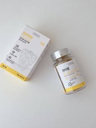 작심연구소 구취제거+충치예방+치아화이트닝 마법의 캔디 덴티팝3종(맛 랜덤 발송) — 5점을 준 리뷰어가 2022년 6월 올린 사용 사진