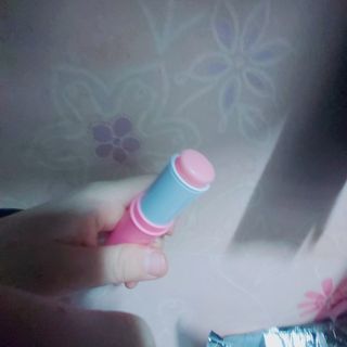 스킨큐어 산다화 카멜리아 안티 링클 멀티밤 — 5점을 준 리뷰어가 2023년 1월 올린 사용 사진