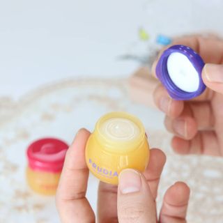 [후르디아] 올리브영 꿀과즙 립밤 2종 (블루베리/석류) — 5점을 준 리뷰어가 2021년 11월 올린 사용 사진