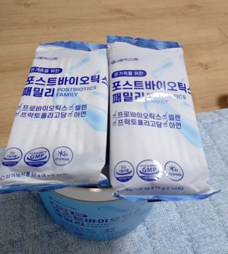 서울약사신협_포스트바이오틱스패밀리_5g x 100포 — 5점을 준 리뷰어가 2021년 3월 올린 사용 사진