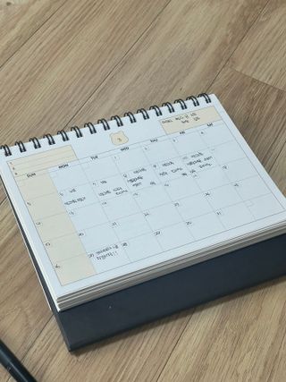 리훈 곰부 세우는 체크리스트 위클리 탁상 플래너 주간 일주일 계획표 — 4.5점을 준 리뷰어가 2023년 3월 올린 사용 사진