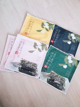 [해림맛김] 들기름에 구운 바삭바삭 김 4종 세트 + 1종 랜덤발송 총5개입 — 5점을 준 리뷰어가 2021년 2월 올린 사용 사진
