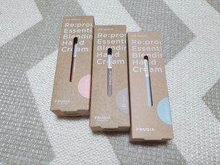 [후르디아] 끈적임 없는 착한성분 비건  핸드크림 3종 — 5점을 준 리뷰어가 2021년 11월 올린 사용 사진