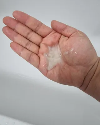 프리마인 더이상 뻣뻣하고 효과없는 탈모샴푸는 NO. 근본부터 케어하는 셀베이스 그린티샴푸(500ml) — 5점을 준 리뷰어가 2023년 2월 올린 사용 사진