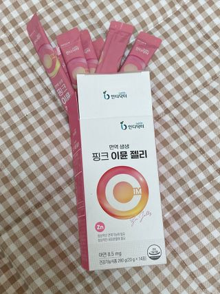 [인디닥터] 면역 생생 핑크 이뮨 젤리 — 5점을 준 리뷰어가 2022년 4월 올린 사용 사진