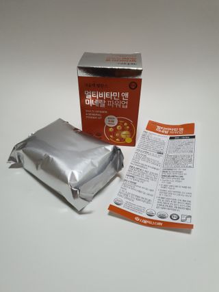 서울약사신협_내몸애발란스멀티비타민앤미네랄파워업_800mg x 90정 — 5점을 준 리뷰어가 2021년 5월 올린 사용 사진