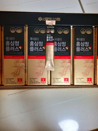 서울약사신협_투데이홍삼정플러스스틱_10g x 60포 — 5점을 준 리뷰어가 2021년 7월 올린 사용 사진