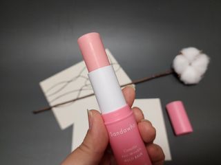스킨큐어 산다화 카멜리아 안티 링클 멀티밤 — 4.5점을 준 리뷰어가 2022년 11월 올린 사용 사진