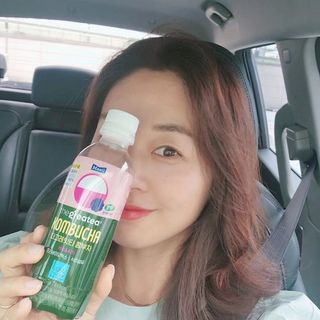 더그레잇티 콤부차 [매일유업] 더그레잇티 44kcal 콤부차 300ml *12개입 (오리지널 6개+베리리치 6개) — 5점을 준 리뷰어가 2023년 8월 올린 사용 사진