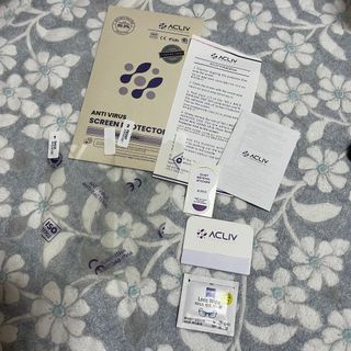 아클리브 Eco 항균 항바이러스 액정 보호필름(iPhone) — 3점을 준 리뷰어가 2022년 7월 올린 사용 사진