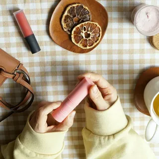 스킨큐어 산다화 카멜리아 안티 링클 멀티밤 — 4점을 준 리뷰어가 2022년 4월 올린 사용 사진