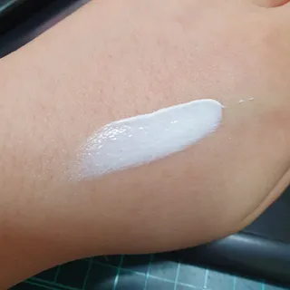 보타니티 촉촉수분자차 아쿠아핏 선 에센스 50ml + 보송톤업자차 징크 선 로션 50ml SPF50+ PA++++ (4/25) — 5점을 준 리뷰어가 2022년 4월 올린 사용 사진