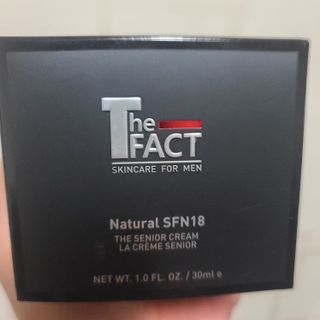 The Fact 더 팩트 내추럴 에스에프엔 에이틴 시니어 크림 — 5점을 준 리뷰어가 2021년 4월 올린 사용 사진