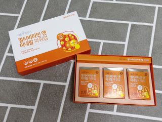 서울약사신협_내몸애발란스멀티비타민앤미네랄파워업_800mg x 90정 — 5점을 준 리뷰어가 2021년 6월 올린 사용 사진