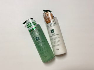 어라운드미 [어라운드 미] 탈모 증상 완화 스칼프 샴푸 + 두피 영양 공급 트리트먼트 — 4점을 준 리뷰어가 2021년 6월 올린 사용 사진