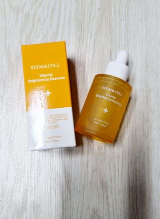 체르엠 스템앤셀 비타민 브라이트닝 에센스 30ml 1개 — 5점을 준 리뷰어가 2021년 8월 올린 사용 사진