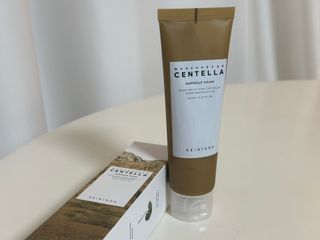 스킨1004 [SKIN1004] 마다가스카르 센텔라 앰플 폼 125ml — 5점을 준 리뷰어가 2024년 8월 올린 사용 사진