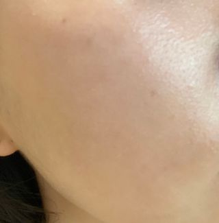 아이앤립 / EYENLIP 아이앤립 루센트 비비크림 2 Color — 5점을 준 리뷰어가 2021년 6월 올린 사용 사진