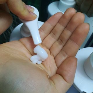 헤어플러스 단백질탈모샴푸 500ml+단백질본드앰플 145ml — 5점을 준 리뷰어가 2021년 3월 올린 사용 사진