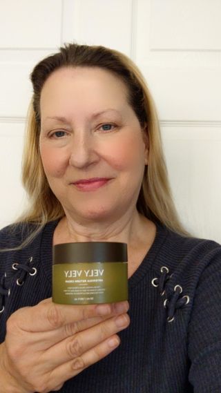 VELY VELY Artemisia Return Cream — 5점을 준 리뷰어가 2021년 4월 올린 사용 사진