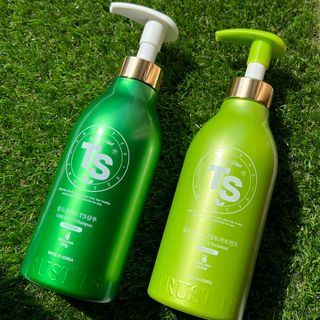 ゴールドプラスセット(シャンプー500g x 1ea/トリートメント500ml X 1ea) — 5점을 준 리뷰어가 2023년 3월 올린 사용 사진