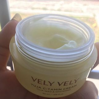 VELY VELY Yuja C-tamin Cream — 5점을 준 리뷰어가 2021년 5월 올린 사용 사진