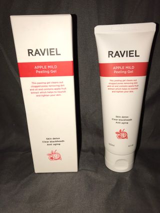 라비엘 모든 피부를 위한 RAVIEL 애플 마일드 필링 젤, 4.1 fl oz, 깊고 부드러운 각질 제거 — 4점을 준 리뷰어가 2022년 8월 올린 사용 사진