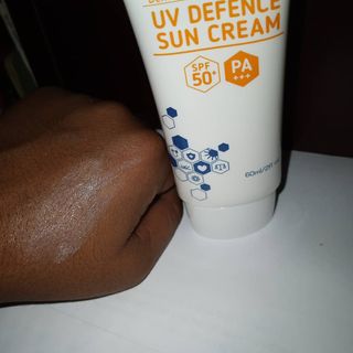 트리티스 US [TREATIS] UV Defence Sun Cream PA+++ / SPF50+ — 5점을 준 리뷰어가 2021년 2월 올린 사용 사진