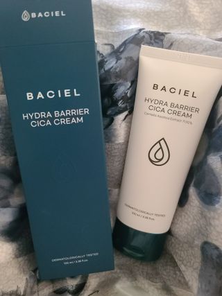바시엘 BACIEL 바시엘 하이드라 베리어 시카 크림 — 5점을 준 리뷰어가 2021년 5월 올린 사용 사진