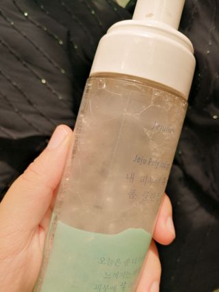 제주인디 폴리인디고 내 피부에 쪽 폼클렌징 — 5점을 준 리뷰어가 2021년 12월 올린 사용 사진