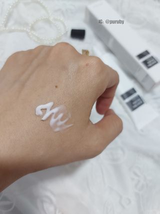 Black Snail Collagen Eye cream — 4.5점을 준 리뷰어가 2023년 1월 올린 사용 사진