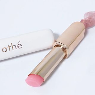 ATHE AUTHENTIC AIRY LIP BALM / 비건립밤 / 어센틱립밤 / 에어리립밤 (수정 요청) — 5점을 준 리뷰어가 2022년 7월 올린 사용 사진