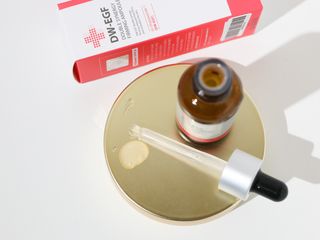 이지듀 Easydew DW-EGF 더블 시너지 퍼밍 앰플 30ml 1.01fl oz — 5점을 준 리뷰어가 2021년 9월 올린 사용 사진