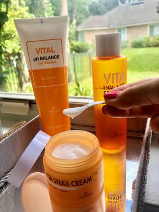 Vita Snail Trio Set [First Essence, Cream, Gel Cleanser] — 4.5점을 준 리뷰어가 2021년 9월 올린 사용 사진