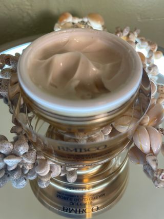 비엠비코 *구매평용*Queen79 Noble Gold Cream — 5점을 준 리뷰어가 2025년 1월 올린 사용 사진