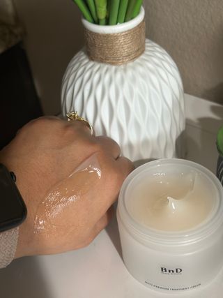 비엔디 2나우[ENG]BnD Body Wrinkle Repair Butt premium — 3점을 준 리뷰어가 2024년 12월 올린 사용 사진
