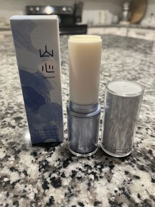 산심 명연수 멀티 스틱 밤 0.38oz 수분 스틱 집중 주름 케어 — 5점을 준 리뷰어가 2023년 5월 올린 사용 사진